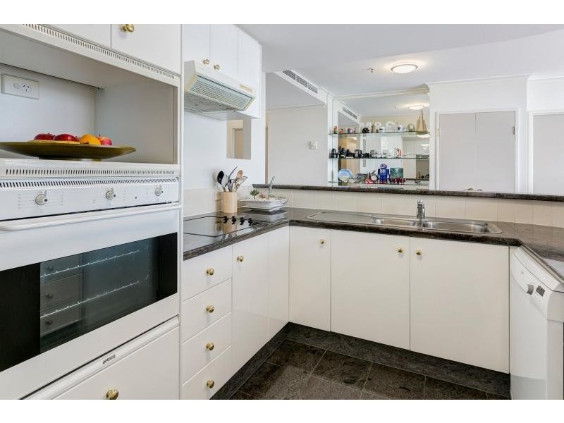 2 Goodwin St, Kangaroo Point QLD 4169