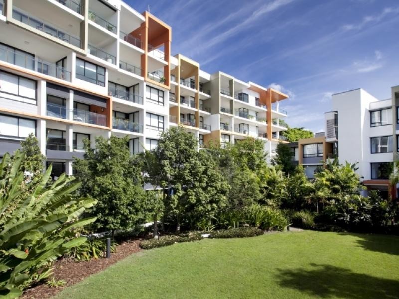 10 Pidgeon Close, West End QLD 4101