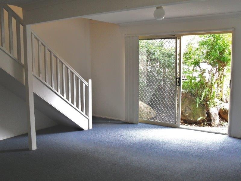 60 Whitby, Southport QLD 4215