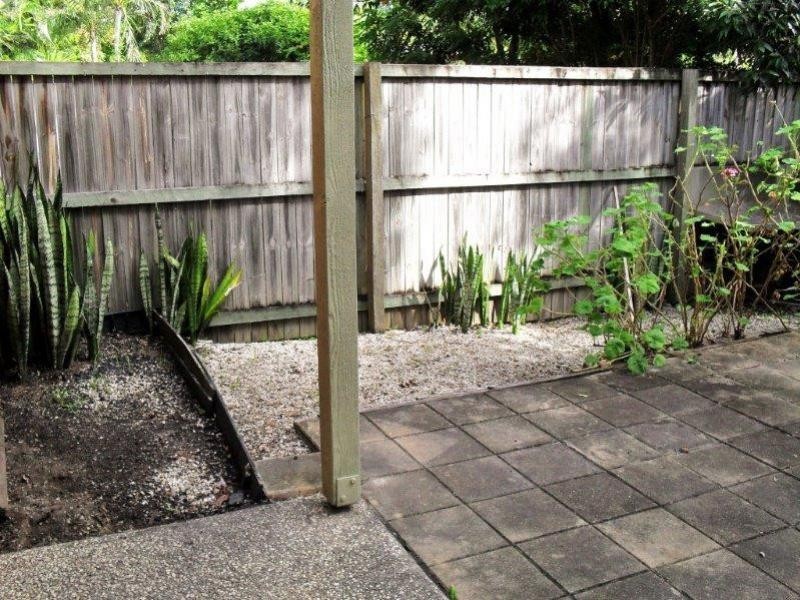 60 Whitby, Southport QLD 4215