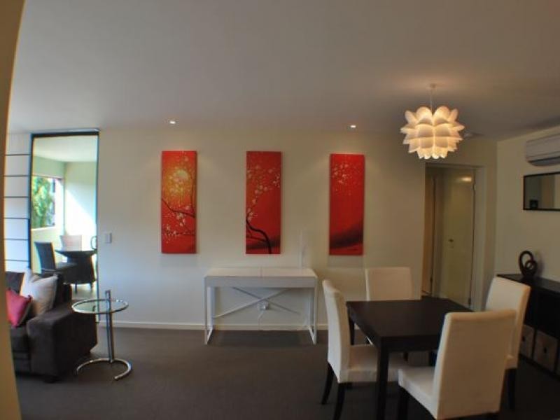 8 Musgrave St, West End QLD 4101