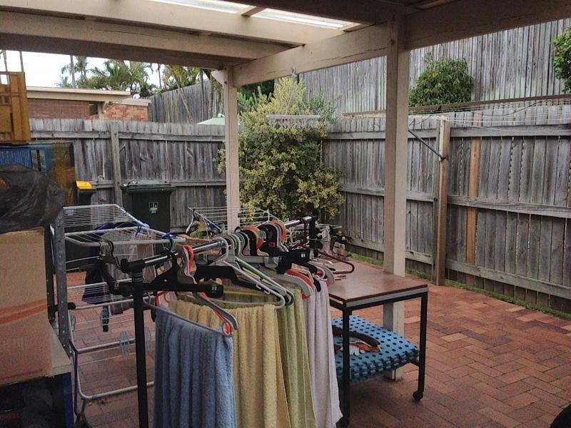 30 Meadowlands Rd, Carindale QLD 4152