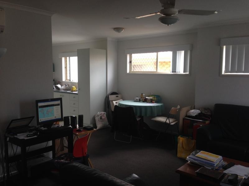 30 Meadowlands Rd, Carindale QLD 4152
