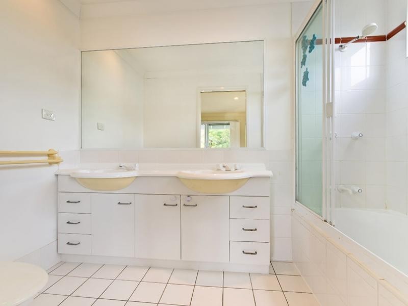 35 Miawela Street, Norman Park QLD 4170