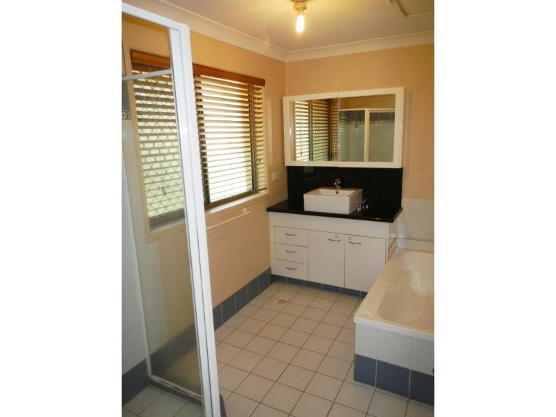 28 Ancona St, Carrara QLD 4211