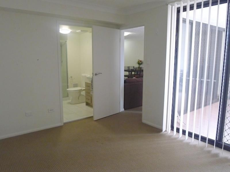 35 Hamilton Road, Moorooka QLD 4105