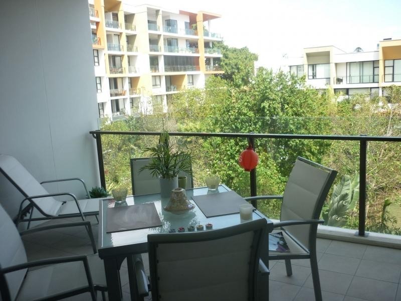 10 Pidgeon Close, West End QLD 4101