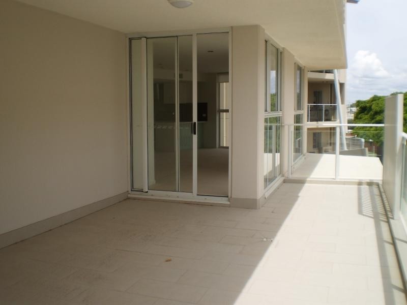 87 Marine Parade, Redcliffe QLD 4020