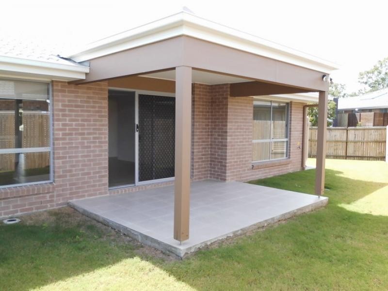 230 Pulgul St, Urangan QLD 4655