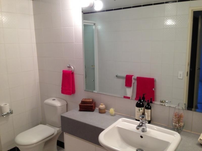 Paradise Waters QLD 4217