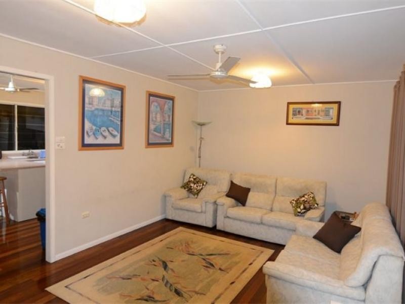 5 Morley Street, West Gladstone QLD 4680