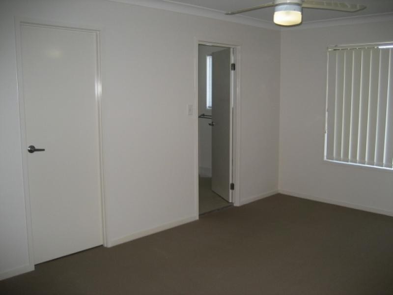 2 Toohey Street, Pacific Pines QLD 4211