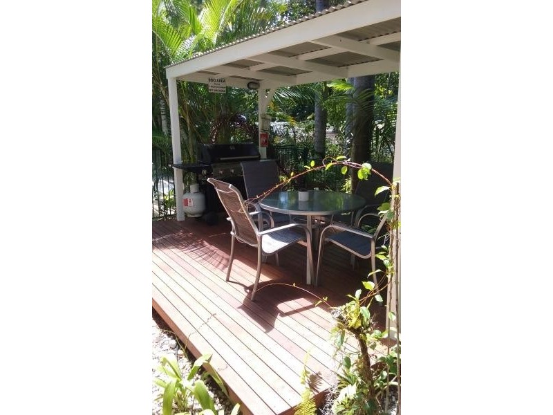 9-11 Blake Street, Port Douglas QLD 4877