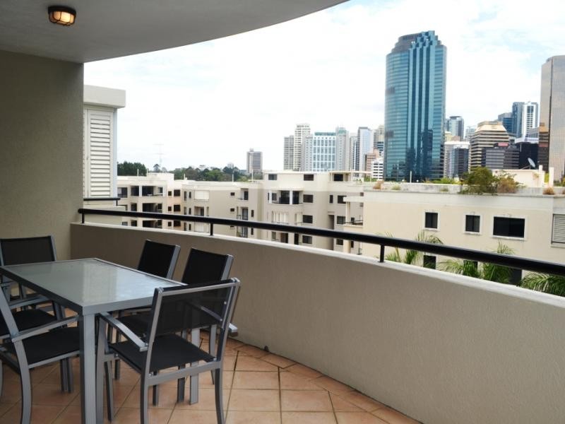 165 Main Street, Kangaroo Point QLD 4169
