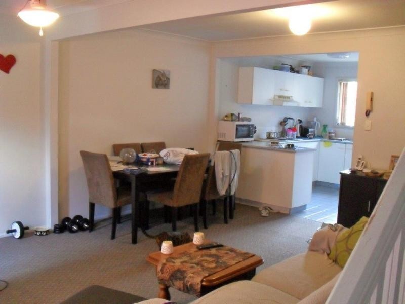 60 Whitby, Southport QLD 4215