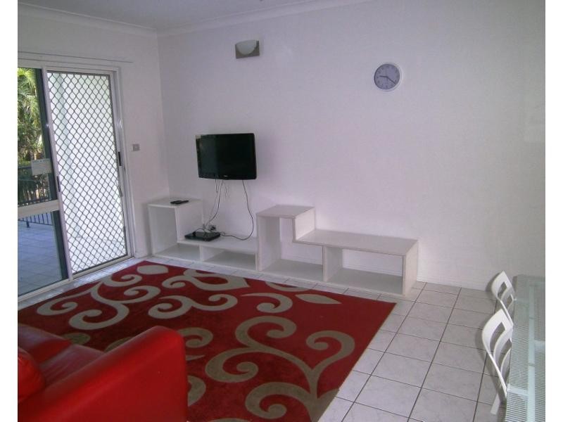 17A Upward Street, Cairns QLD 4870