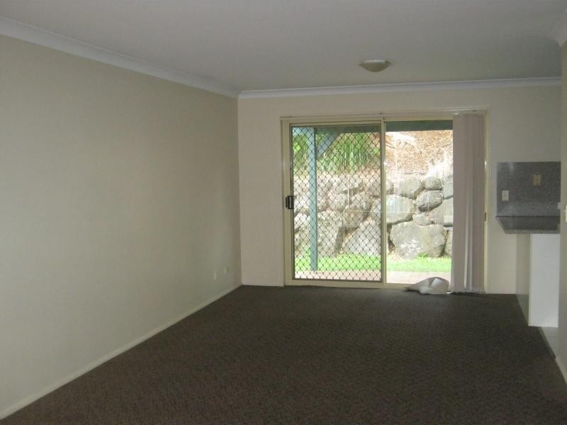 32 Riverview Rd, Nerang QLD 4211