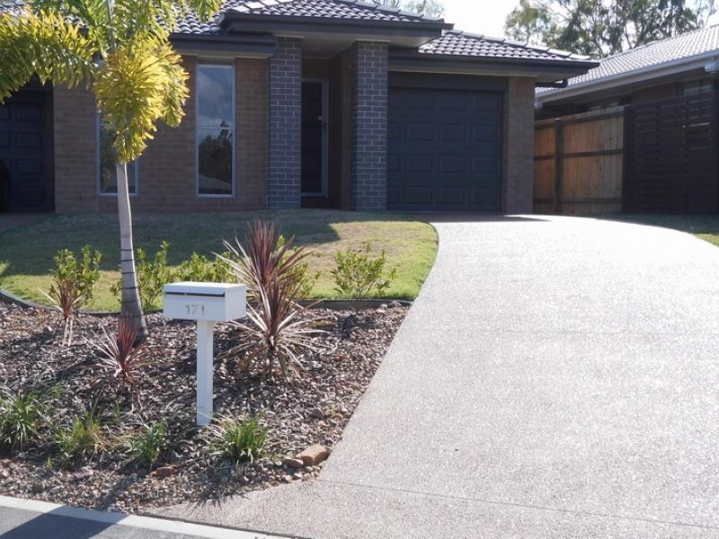 230 Pulgul St, Urangan QLD 4655