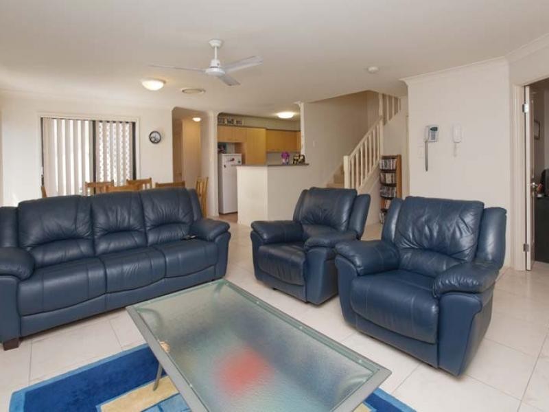 110 Scrub Rd, Carindale QLD 4152