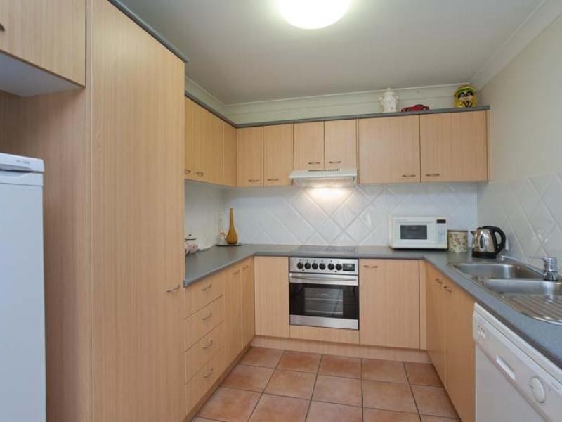110 Scrub Rd, Carindale QLD 4152