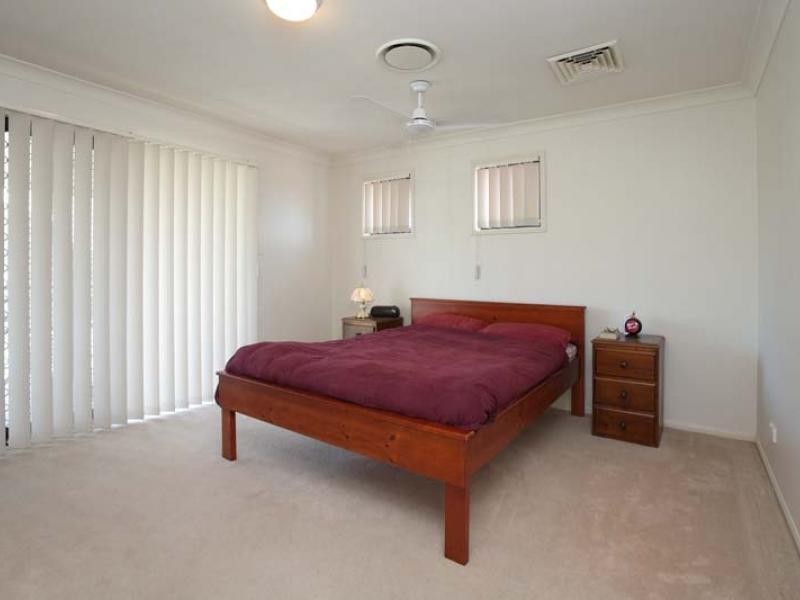 110 Scrub Rd, Carindale QLD 4152