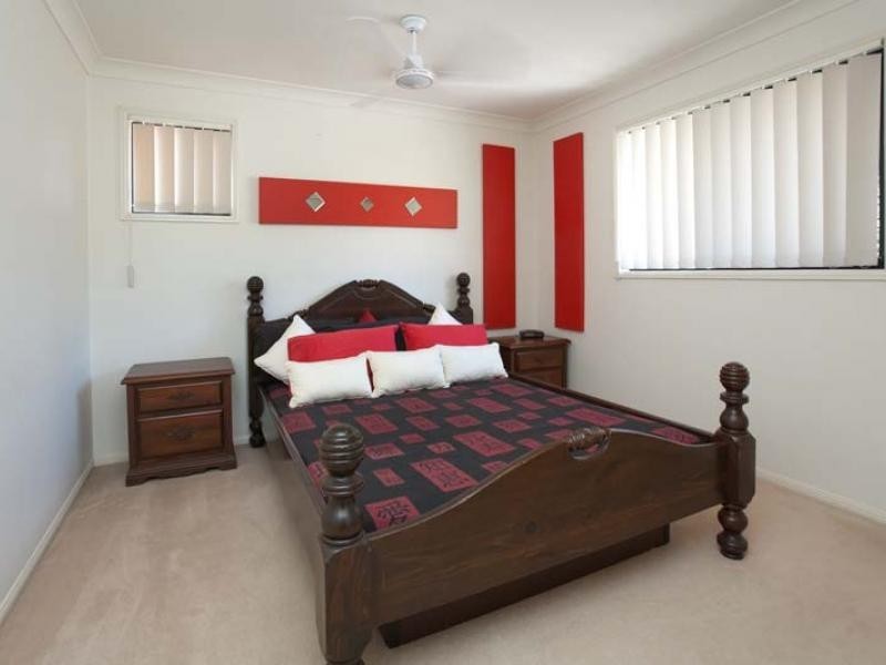 110 Scrub Rd, Carindale QLD 4152