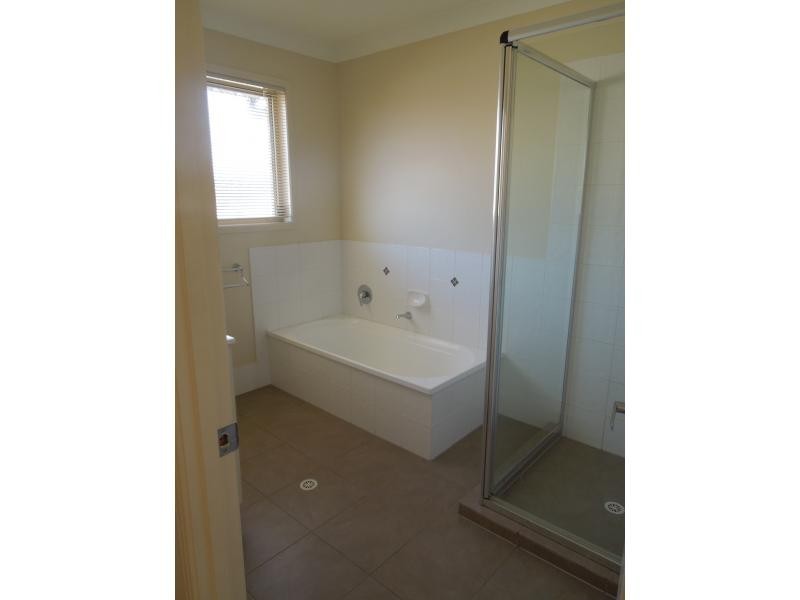 76 Johnston St, Carina QLD 4152