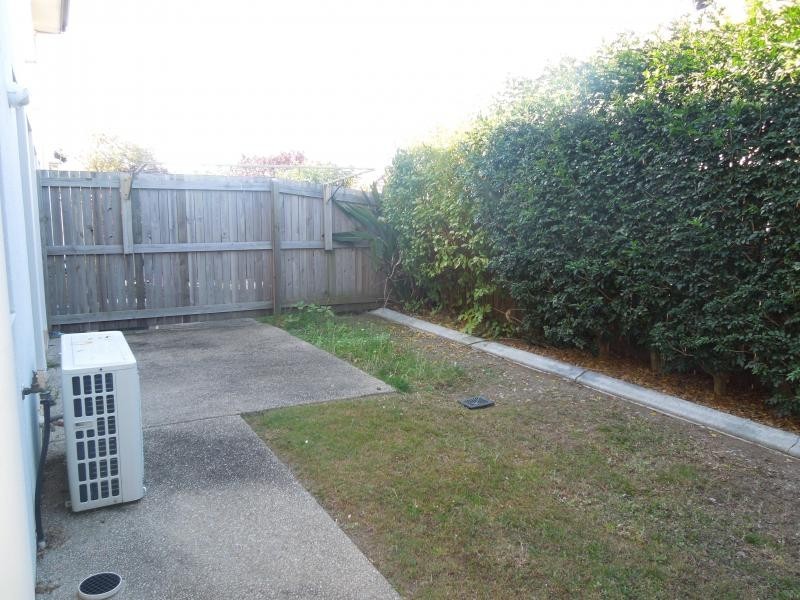 76 Johnston St, Carina QLD 4152