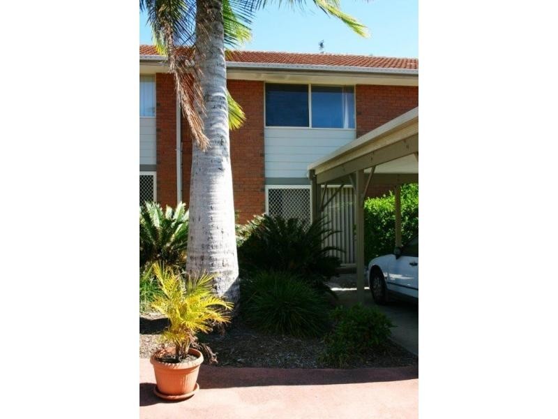 60 Whitby, Southport QLD 4215