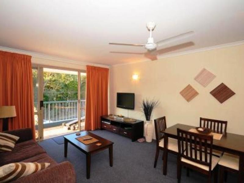 383 The Esplanade, Torquay QLD 4655