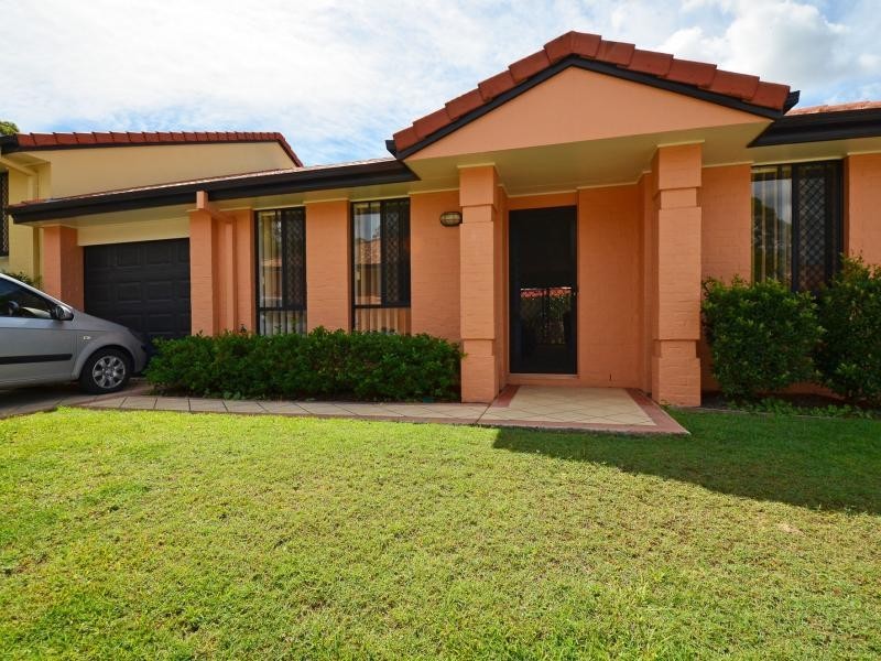 20 BROWN STREET, Labrador QLD 4215