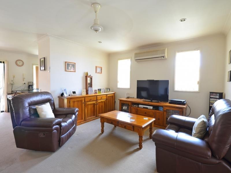 20 BROWN STREET, Labrador QLD 4215