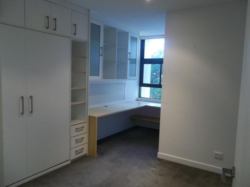 10 Pidgeon Close, West End QLD 4101