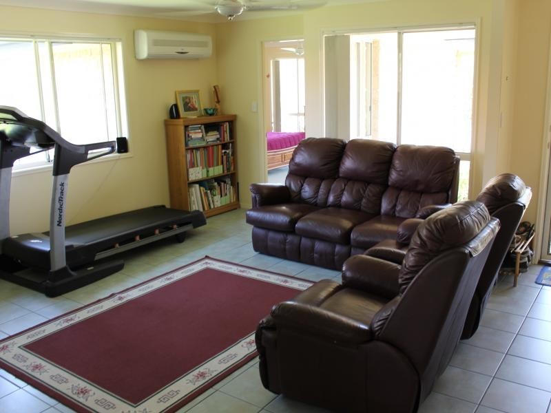 8 Principal Drive, Upper Coomera QLD 4209