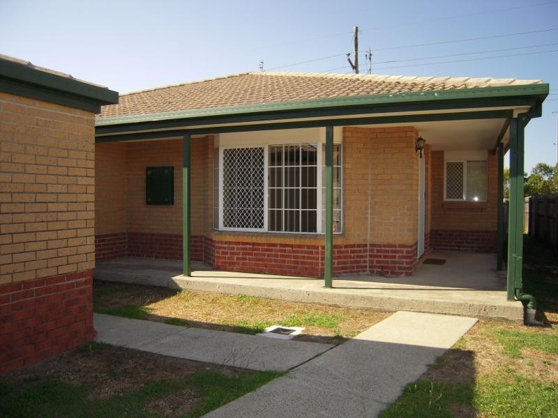 38 Kenny Drive, Labrador QLD 4215
