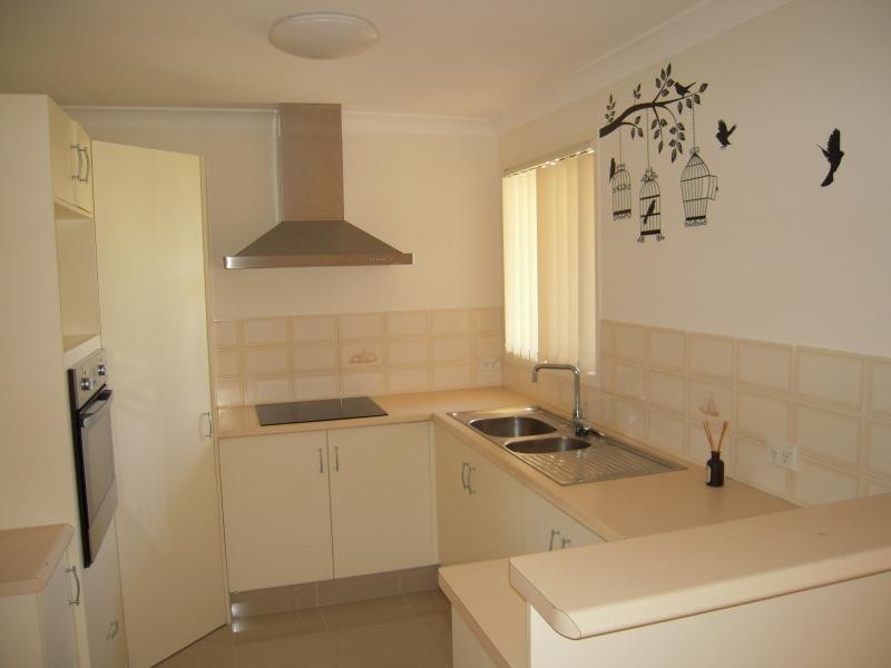 38 Kenny Drive, Labrador QLD 4215