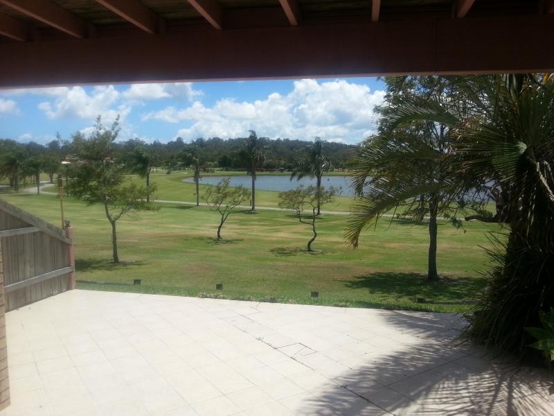 8 Peninsula Ave, Cornubia QLD 4130