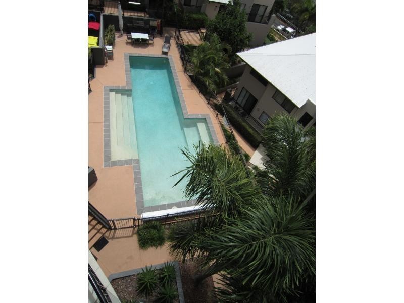 70 Norman Crescent, Norman Park QLD 4170