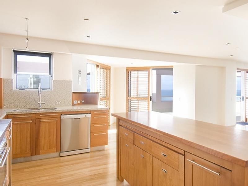 Paradise Waters QLD 4217