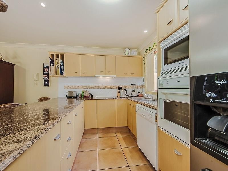 8 Woody Views Way, Robina QLD 4226