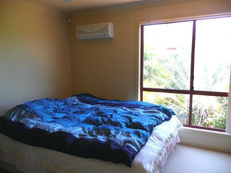 8 Woody Views Way, Robina QLD 4226