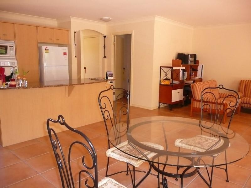 8 Woody Views Way, Robina QLD 4226