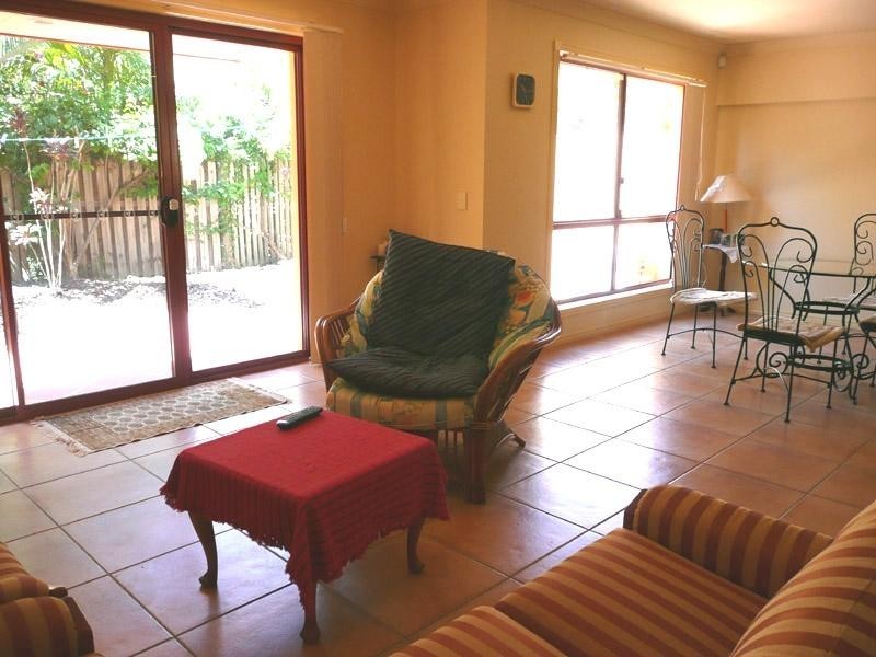 8 Woody Views Way, Robina QLD 4226