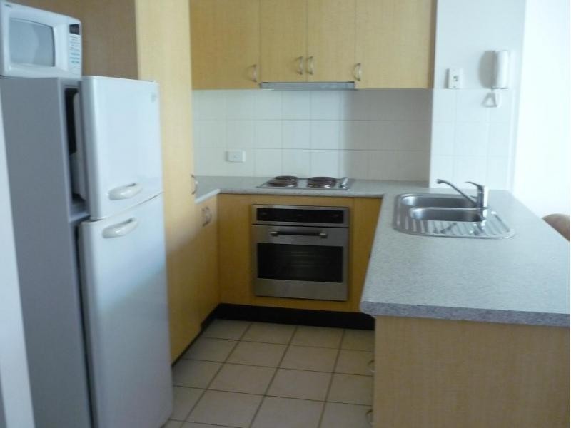 3-5 Norman Street, Southport QLD 4215