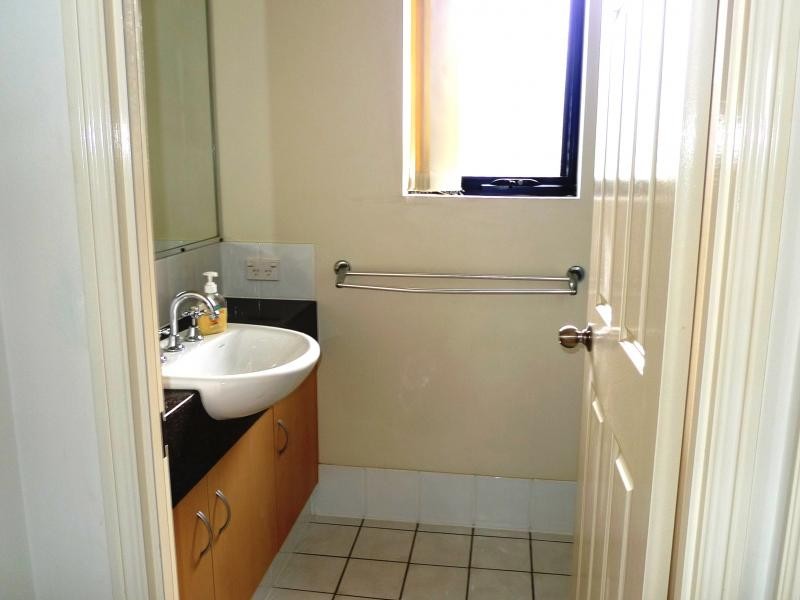 38 Labrador Street, Labrador QLD 4215