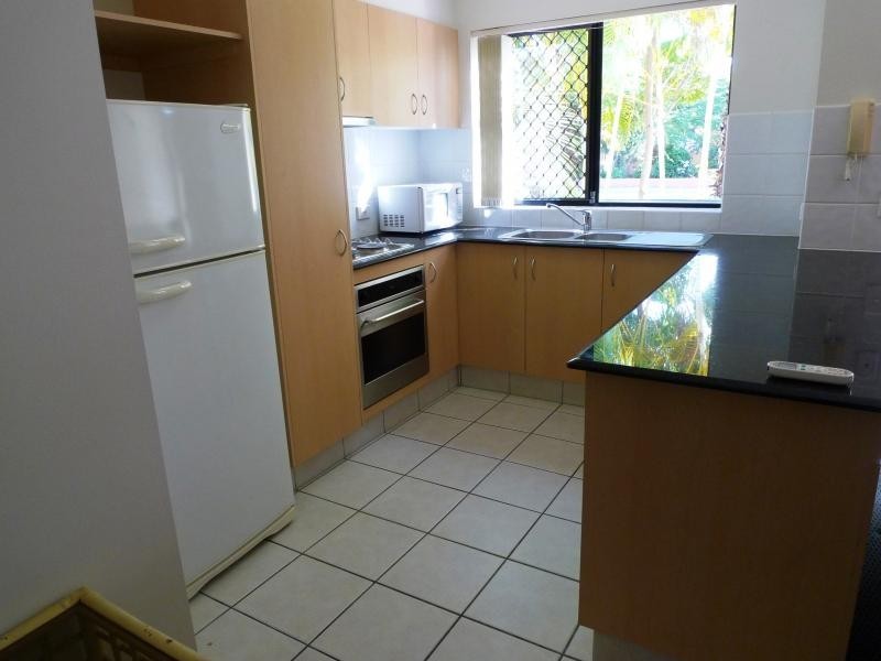 38 Labrador Street, Labrador QLD 4215