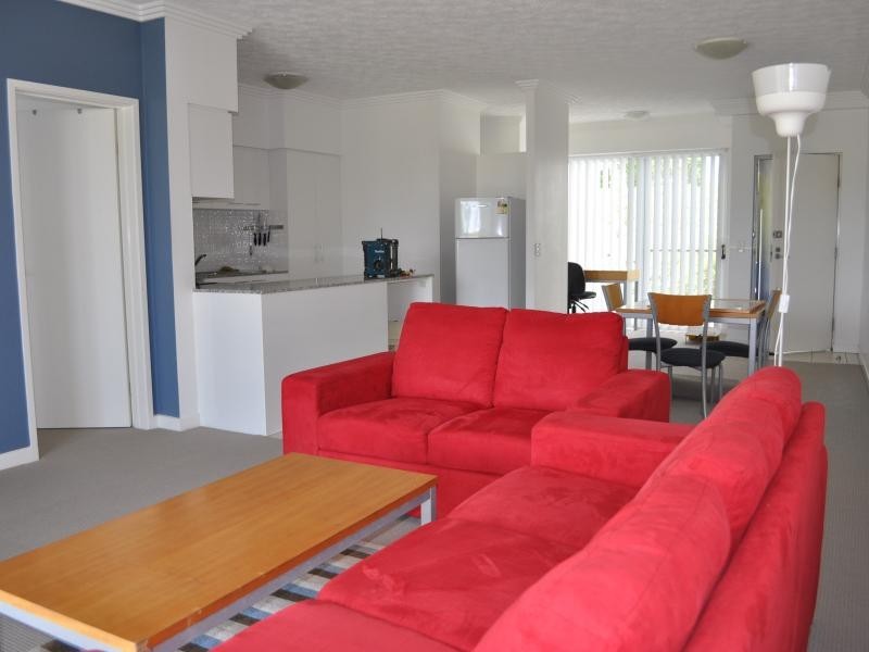 98 University Drive, Varsity Lakes QLD 4227