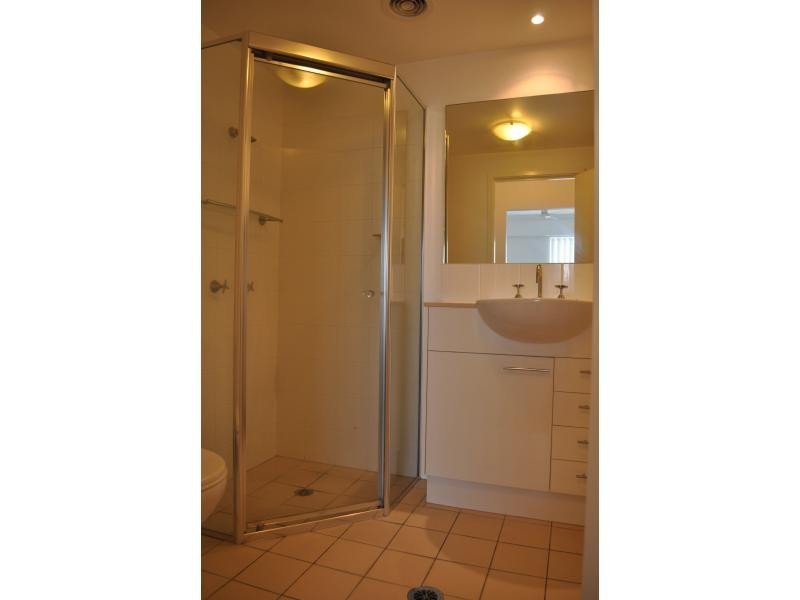 98 University Drive, Varsity Lakes QLD 4227