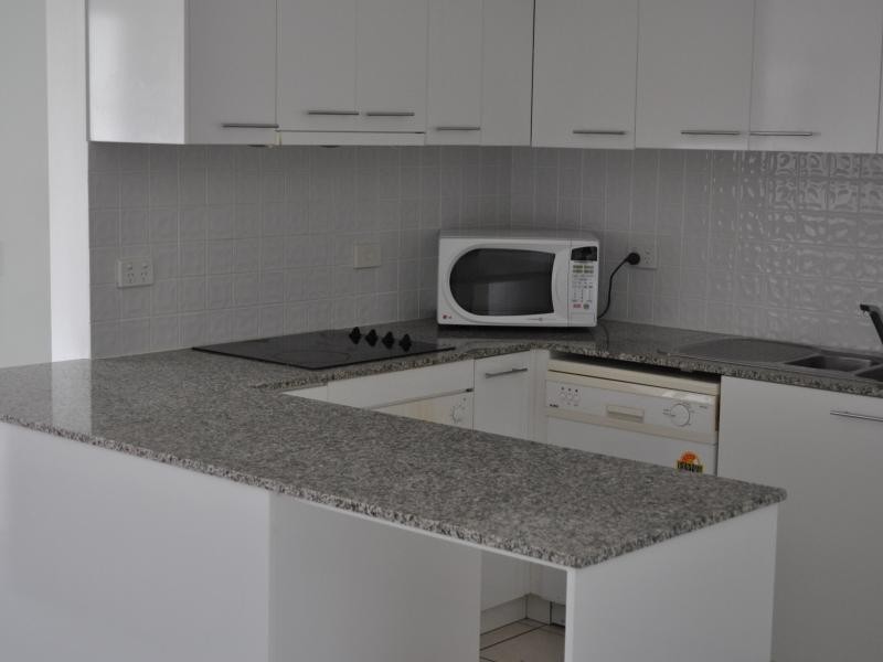 98 University Drive, Varsity Lakes QLD 4227