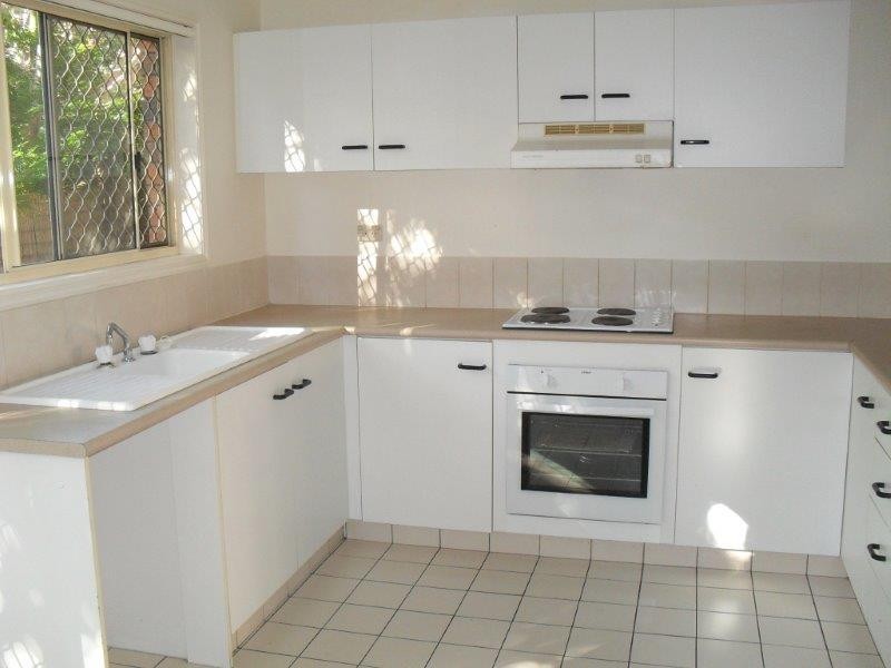 60 Whitby, Southport QLD 4215